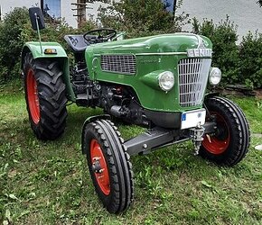 Motor na traktor Fendt - 2