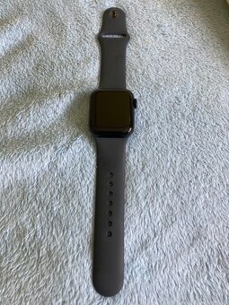 Apple Watch SE GPS 2024 40mm - 2