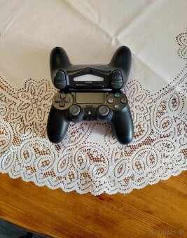 2 x dualshock PS4 ( originál Sony ) - 2