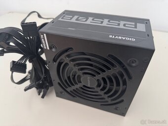 Predám zdroj Gigabyte P550B – 550W, 80 PLUS Bronze - 2