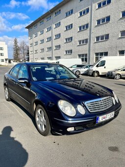 Mercedes Benz E270 CDI Manuál - 2