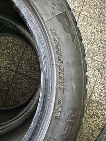 Predám 2 celoročné pneu Nexen 235/45R17 97V - 2