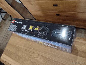 LEGO TECHNIC 42175 - 2