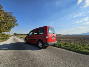 Volkswagen Caddy LIFE 2006  1.6 benzín manual 7 Miestne - 2