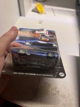 Hotwheels Ford Mustang 2+2 fastback chase - 2