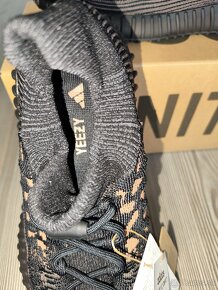 Adidas Yeezy 350 V2 CMPCT Slate Carbon,veľkosť 43 1/3, NOVÉ
 - 2