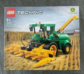 LEGO® Technic 42168 John Deere 9700 Forage Harvester - nove - 2