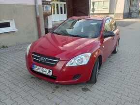 Predám KIA ceed 1,4 77 kW r.v.2009 - 2