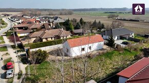 Nová cena. Malebný domček na priestrannom pozemku.Rajka - 2