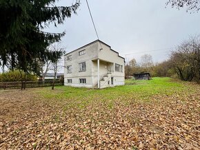 NA PREDAJ STARŠÍ DOM V STROPKOVE S POZEMKOM 4 479 m² - 2