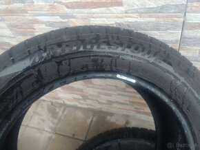 Bridgestone 225/55r17 - 2