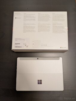 Surface GO 3 - 2