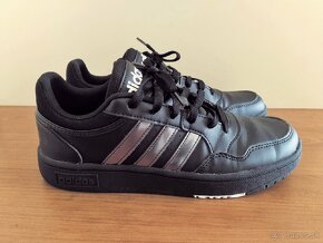 Adidas Hoops 3.0 39 1/3 - 2