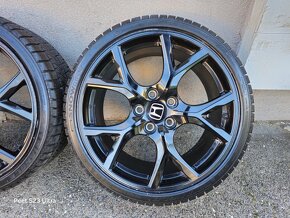 Zimne kolesa Honda Civic Type R 5x120 r19  235/35 r19 - 2