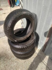 Predám 4ks zimné pneu.175/65R14 Barum dezen 5,9mm - 2