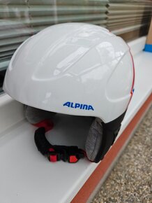 Predám Lyžiarsku prilbu ALPINA 53-55cm - 2