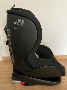 Britax Römer TRIFIX 2 i-Size Cosmos Black 2020 - 2