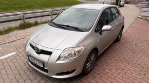 Toyota Auris - 2