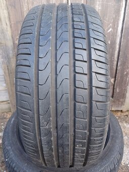 Predám 2 jazdené letné pneumatiky Pirelli Cintura 225/45 R17 - 2