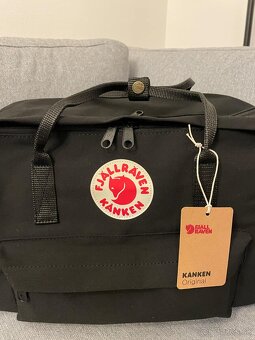 Predám batoh značky Fjällräven Kanken Weekender Black - 2