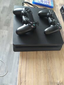 Predám PS4 - 2