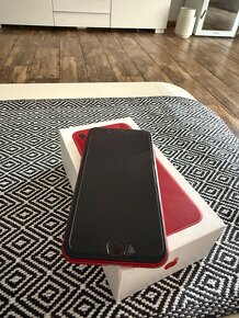 Predám IPhone 8 Red 64GB - 2