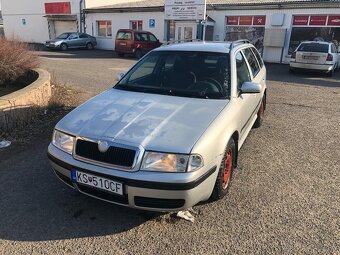 Škoda Octavia - 2