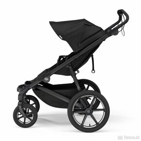 Thule UrbanGlide 3 Black - 4Wheel - 2