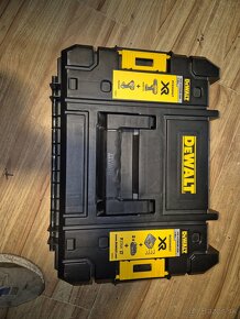 Dewalt - 2