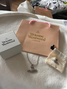 Vivienne Westwood náhrdelník strieborný - 2