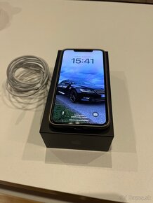 Na predaj IPhone 11pro max 256gb - 2