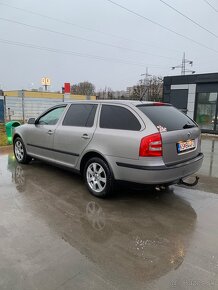 ŠKODA OCTAVIA II combi 2.0 TDI 16V Elegance - 2