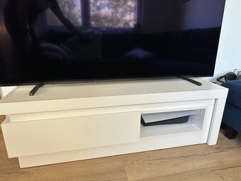 TV stolík s LED osvetelním - 2