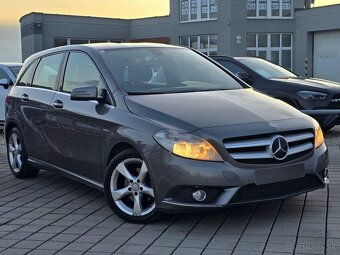 MERCEDES B 180CDI ROK 2012 - 2