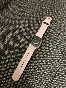 Apple Watch Series 5 40mm - 2