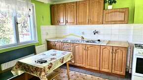 Predaj 3 izbový rodinný dom+dvojgaráž, ulica Samova, Devínsk - 2