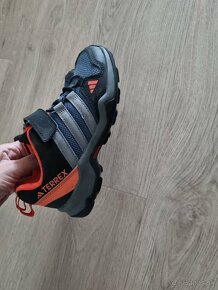 Adidas terrex c.29 nove - 2