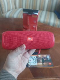 JBL Flip 5 Portable Speaker - 2