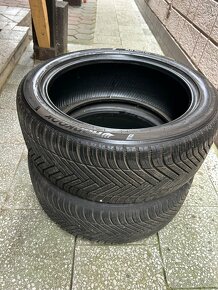 Pneu univerzál 235/45 R18 - 2