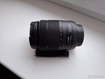 Canon EF-S 18-135mm f/3.5-5.6 IS nano USM - 2