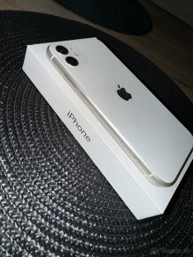 iPhone 11 64GB - 2