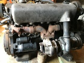 Predam motor Volvo 2,4 turbo diesel - 2