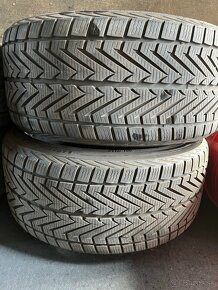 Vredstein zimné 255/35 r19 - 2