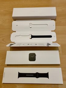 Apple Watch Series 6 40mm Space Gray - 2