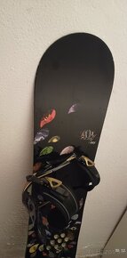 155 cm damsky / dievcensky snowboard ROXY s viazanim - 2