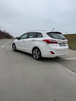 Predám Hyundai i30 combi - 2