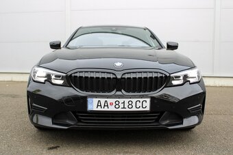 BMW Rad 3 320d 140kw, All Black, kamera, Adaptívny podvozok - 2