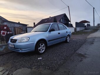 Hyundai Accent - 2