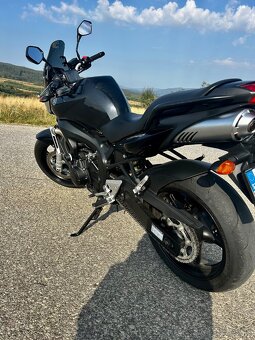 Yamaha FZ6 Fazer 600 - 2