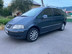 VW  Sharan 1,9 TDi 85kw  AUY  7-miest - 2